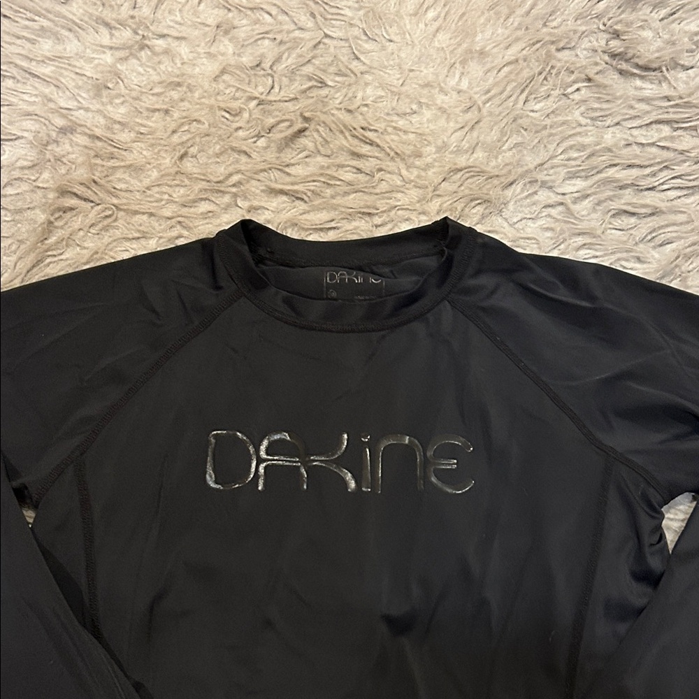 Dakine Women’s Black Upf 50 Performance Long Sleeve Top View 2
